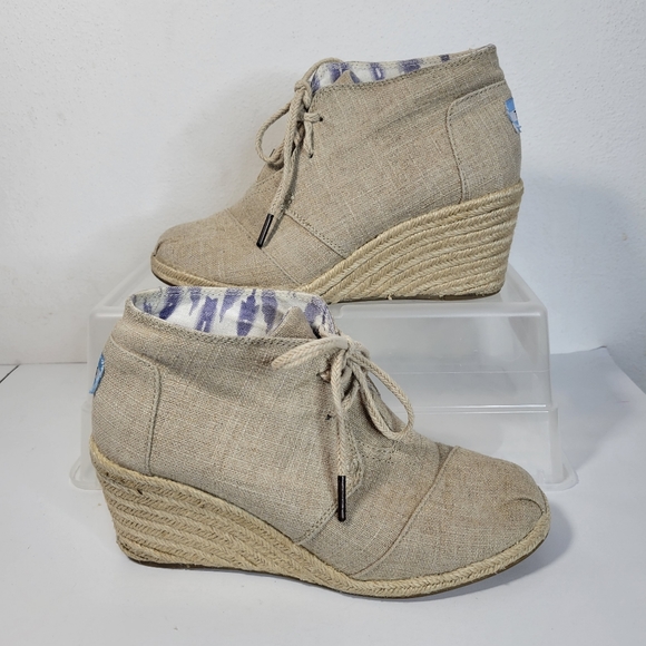 Womans Toms Beige Espadrille Lace up Wedge Booties 3Inch Heel Size 8 - Picture 5 of 9